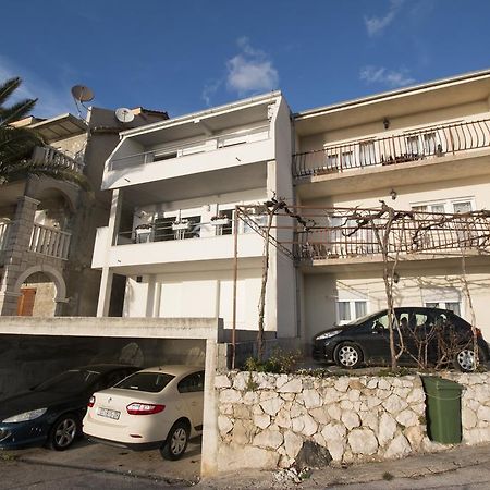 Apartment Mate Омиш Экстерьер фото
