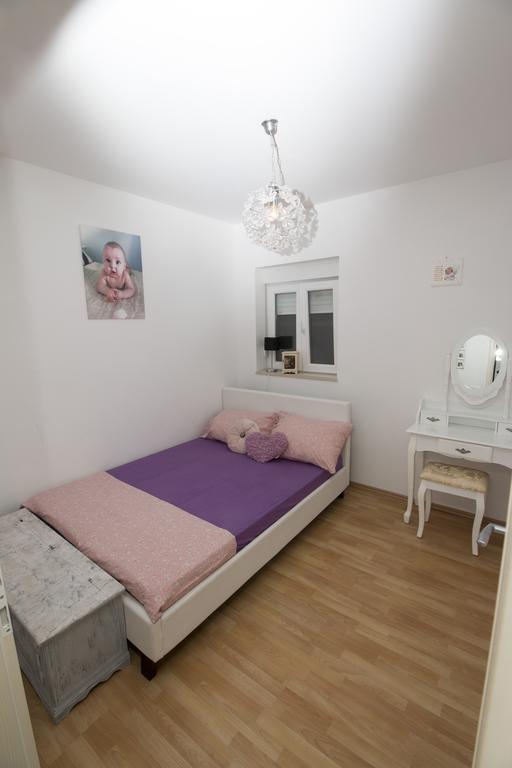 Apartment Mate Омиш Экстерьер фото
