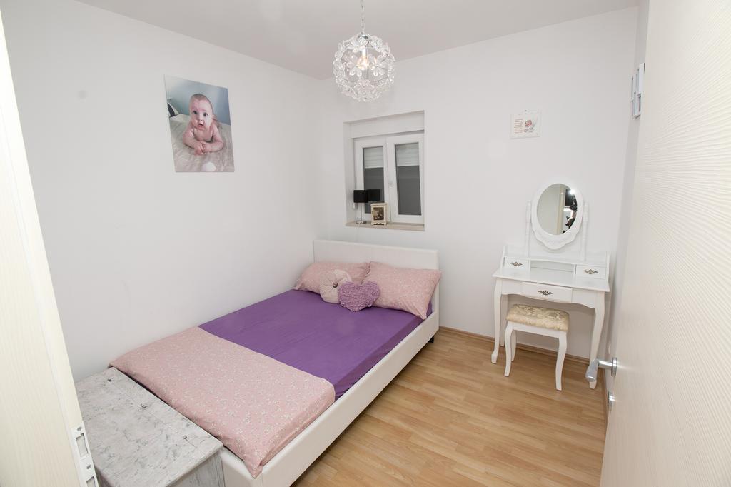 Apartment Mate Омиш Экстерьер фото