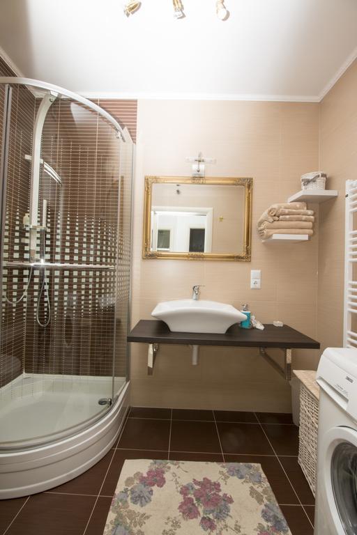 Apartment Mate Омиш Экстерьер фото